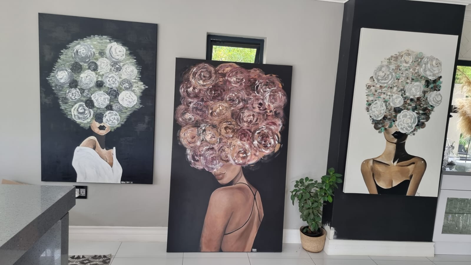 "Miss Lucy" - 188cm x 110cm - Image 2
